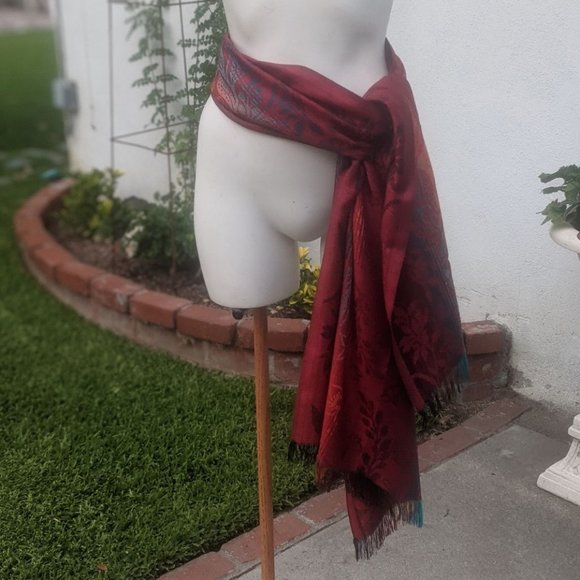 Scarf, Shawl or Pashmina - Picture 7 of 13